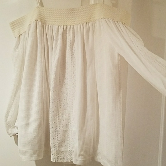 Freeway Cold Shoulder Crochet Inset Top - Picture 3 of 3